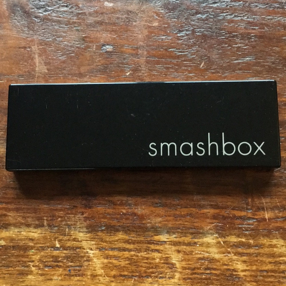 NIB Smashbox Smokey 4 color eyeshadow palette 🌚